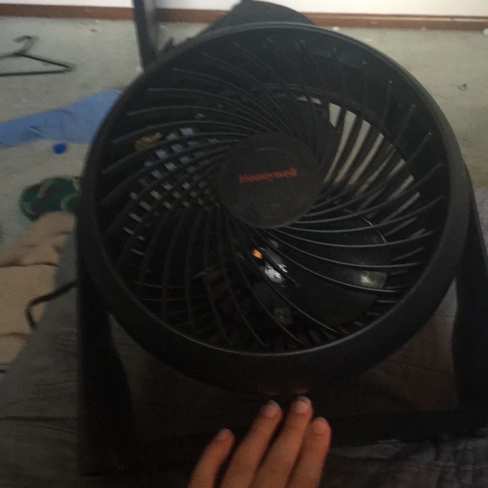 Honey Well Classic Fan